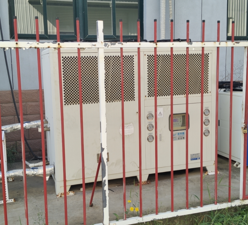 山西高嶺土企業(yè)應用冷水機